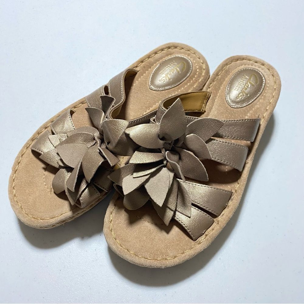 Clarks Amaya Lilly Sandal Platinum floral slip on comfort wedge leather 7W